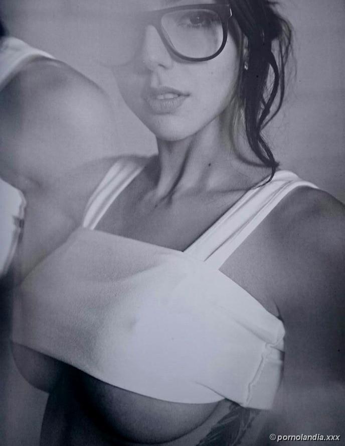 Nyvi Estephan pelada nua na Playboy - Foto 111305