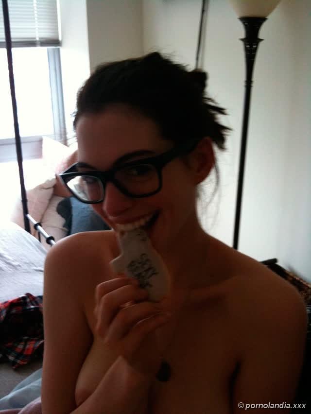 Fotos Anne Hathaway nua caiu na net (Nude - Naked - Sextape) - Foto 178047