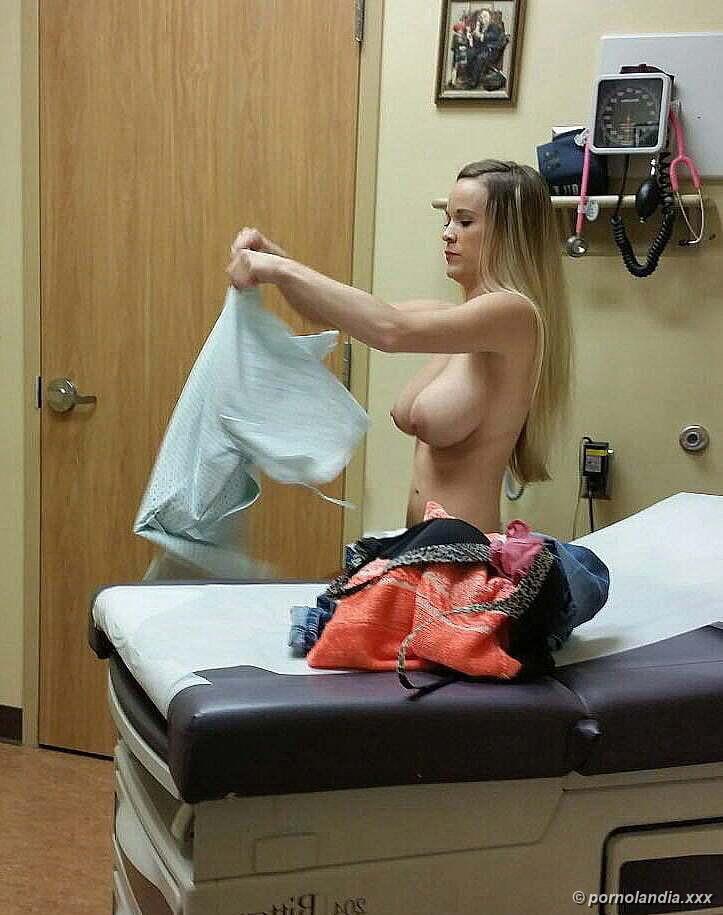 Mulheres se exibindo no hospital - Foto 232977